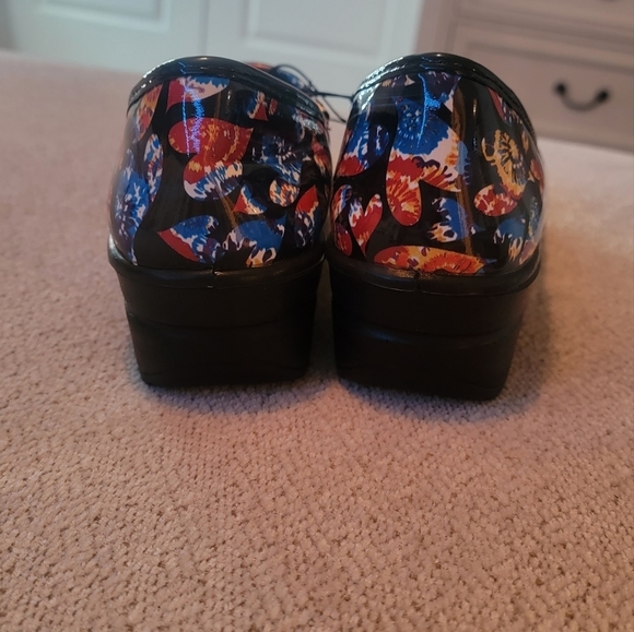 𝅺CLOGS - Picture 7 of 12